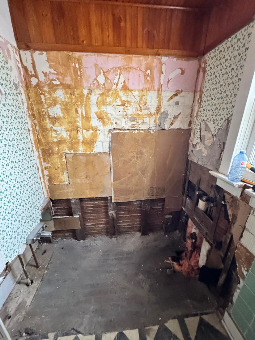 Barthe St, Chatham — bathroom stripped back before renovation