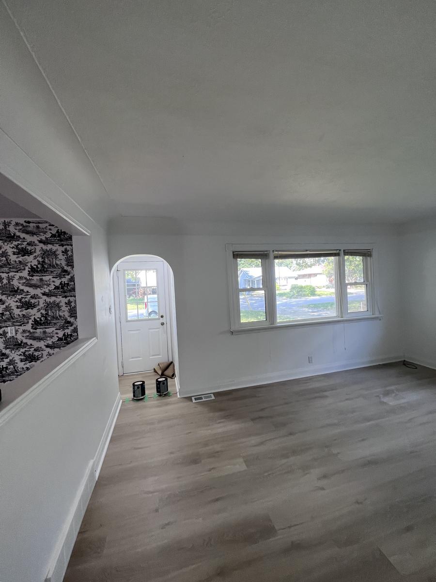 Tissiman, Chatham — same living room fully finished after renovation